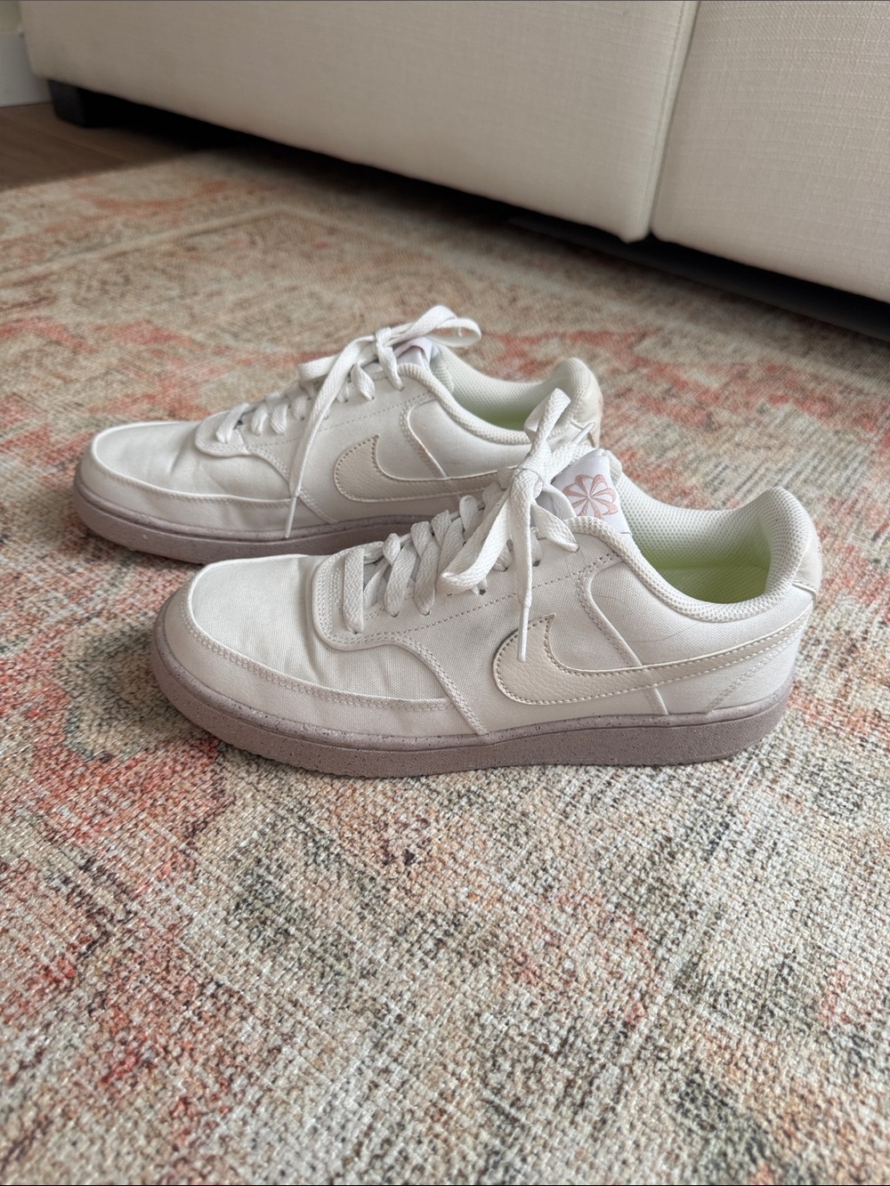 Women’s Nike Shoes - Size 9
